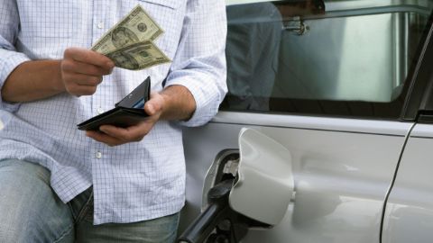 Man pulling money from wallet